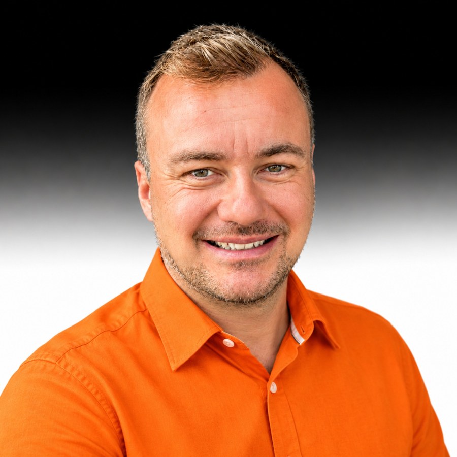 Dr. Timo Schöber